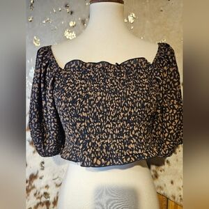Baevely Large Navy Square Neck Bubble Sleeve Crop Top